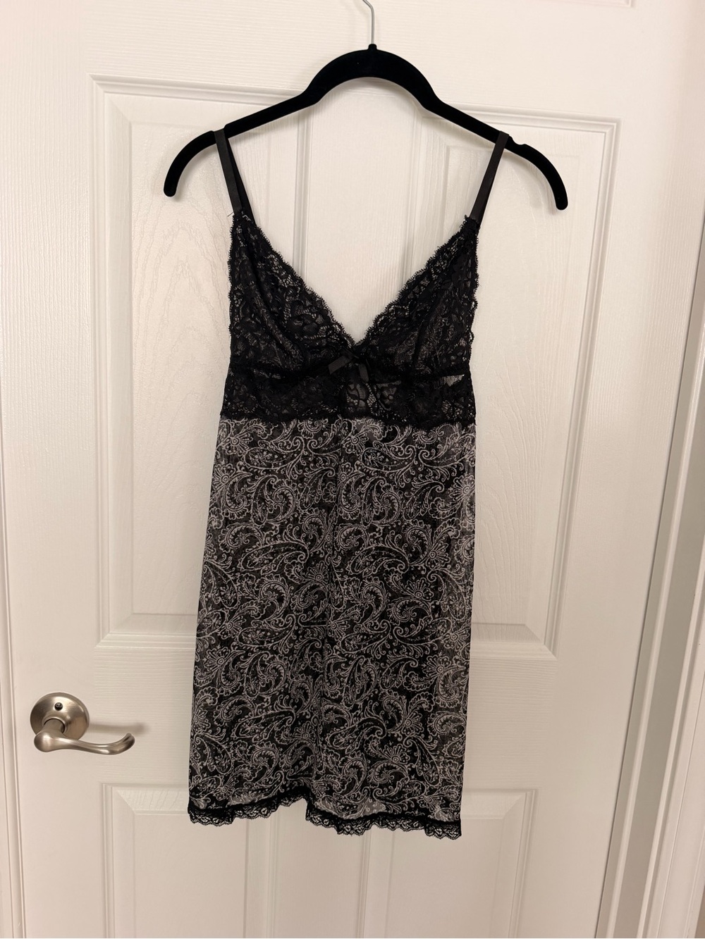 Black Lace Trim Paisley Chemise Nightgown